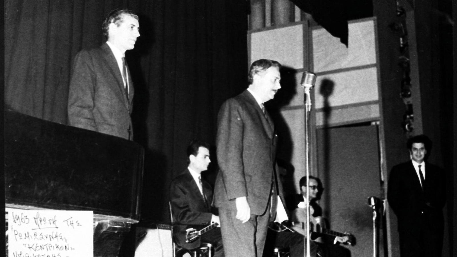 mikis-theodorakis-2